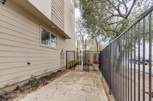 5219 Kiam St, Houston, TX 77007 - Photo 27
