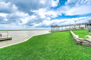 1197 County Rd 230, Sargent, TX 77414 - Photo 39