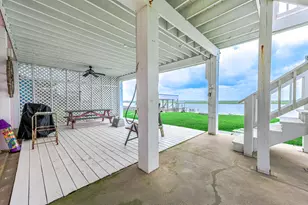 1197 County Rd 230, Sargent, TX 77414 - Photo 5