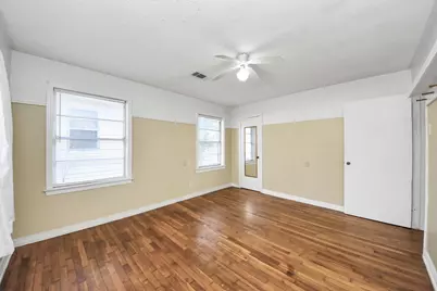 102 Live Oak Avenue, Baytown, TX 77520 - Photo 21