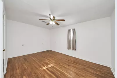 102 Live Oak Avenue, Baytown, TX 77520 - Photo 15