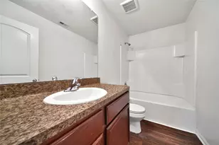 2524 Watersail Dr, Texas City, TX 77568 - Photo 9