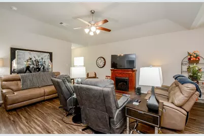 805 Willow Avenue, Cleveland, TX 77327 - Photo 13