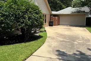 15702 Oxenford Dr, Tomball, TX 77377 - Photo 3