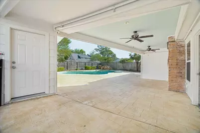 10906 Piping Rock Lane, Houston, TX 77042 - Photo 33