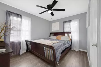 1033 W Snyder Street, Alvin, TX 77511 - Photo 9