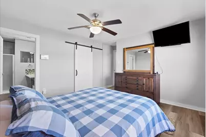 6931 West Holiday Street, Hitchcock, TX 77563 - Photo 21