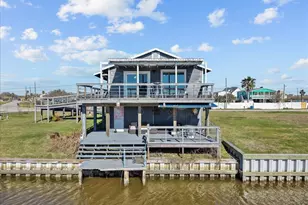 6931 W Holiday St, Hitchcock, TX 77563 - Photo 1