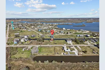 6931 West Holiday Street, Hitchcock, TX 77563 - Photo 1