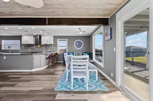 6931 W Holiday St, Hitchcock, TX 77563 - Photo 15