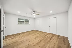 5822 Yarwell Dr, Houston, TX 77096 - Photo 17