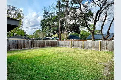 5822 Yarwell Drive, Houston, TX 77096 - Photo 25