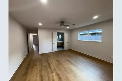 5822 Yarwell Drive, Houston, TX 77096 - Photo 13