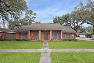 5822 Yarwell Dr, Houston, TX 77096 - Photo 1