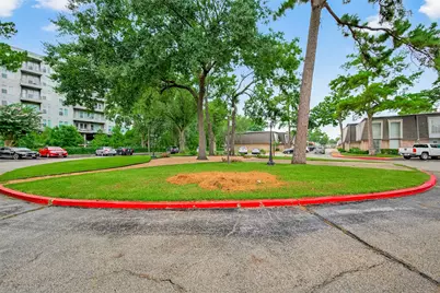 12633 Memorial Drive #216, Houston, TX 77024 - Photo 39