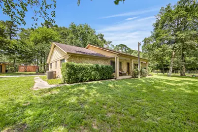 802 Sentinel Oaks, Pinehurst, TX 77362 - Photo 5