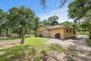 802 Sentinel Oaks, Pinehurst, TX 77362 - Photo 7