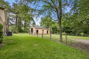 802 Sentinel Oaks, Pinehurst, TX 77362 - Photo 5