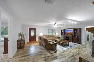 802 Sentinel Oaks, Pinehurst, TX 77362 - Photo 15