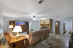 802 Sentinel Oaks, Pinehurst, TX 77362 - Photo 17