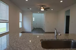 400 Cedar Chase Ct, Dayton, TX 77535 - Photo 7