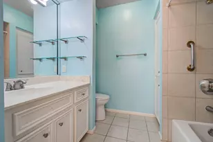 5230 Woodlawn Pl, Bellaire, TX 77401 - Photo 35