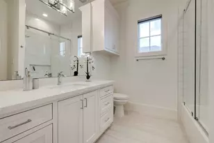 1918 Woodhead St, Houston, TX 77019 - Photo 45