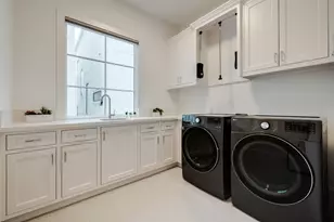 1918 Woodhead St, Houston, TX 77019 - Photo 43