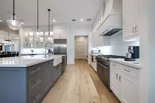 1918 Woodhead St, Houston, TX 77019 - Photo 27