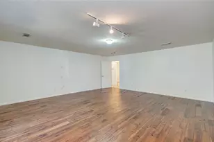 1010 Forestburg Dr, Spring, TX 77386 - Photo 17