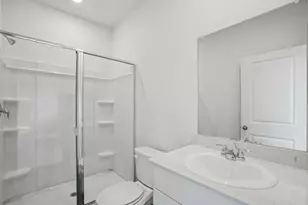 10318 Magnol Wood Dr, Houston, TX 77016 - Photo 9