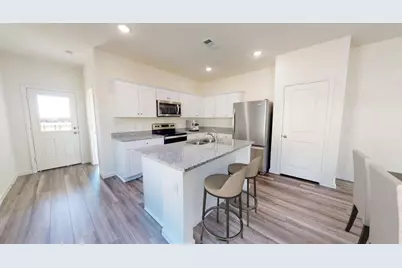 10318 Magnol Wood Drive, Houston, TX 77016 - Photo 3
