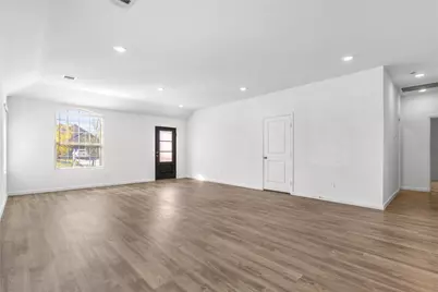 3149 Catalonion Court, Conroe, TX 77301 - Photo 5