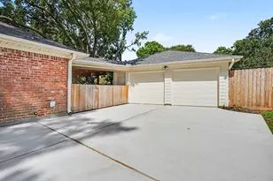 2817 Frostwood Cir, Dickinson, TX 77539 - Photo 21
