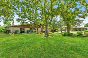 707 Scenic Dr, Baytown, TX 77521 - Photo 5