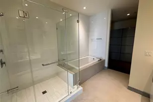 4521 San Felipe St, Houston, TX 77027 - Photo 15