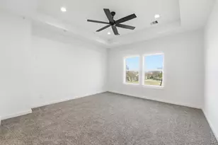 530 N 4th St, La Porte, TX 77571 - Photo 23