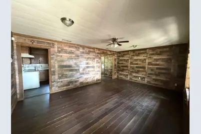 637 S Meyer Street, La Grange, TX 78945 - Photo 7