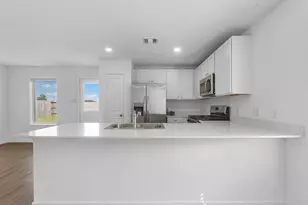 2106 Hyde Acres St, League City, TX 77573 - Photo 5