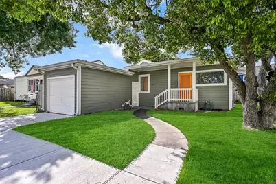 4611 Avenue S, Galveston, TX 77551 - Photo 1