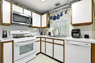 1723 Oak Valley Dr, Kemah, TX 77565 - Photo 9