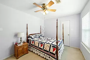 1723 Oak Valley Dr, Kemah, TX 77565 - Photo 17