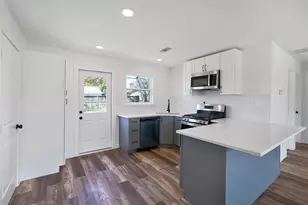 3214 Stallings Dr, Houston, TX 77088 - Photo 11