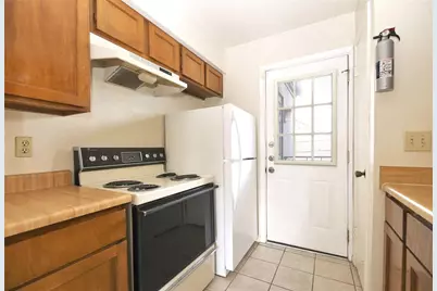 6202 Skyline #32, Houston, TX 77057 - Photo 7