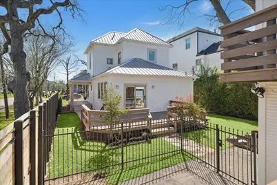 601 W 17th Street, Houston, TX 77008 - Photo 3