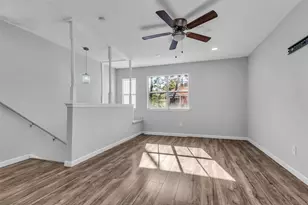 7402 Alabonson Rd, Houston, TX 77088 - Photo 7