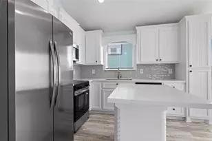 312 Surf Dr, Surfside Beach, TX 77541 - Photo 9