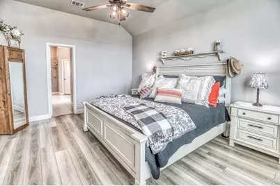 2001 Vineyard Pass, Brenham, TX 77833 - Photo 9