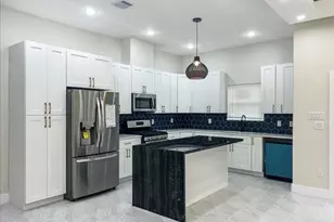 4429 Sterling St, Houston, TX 77051 - Photo 9