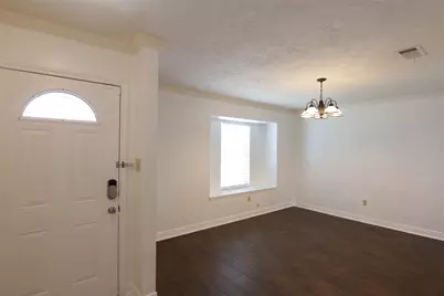 10402 Long River Drive, Sugar Land, TX 77498 - Photo 3